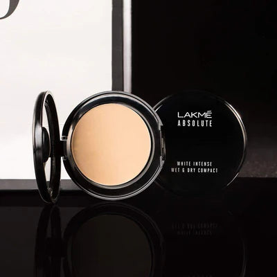LAKME SHOWSTOPPING FACE SET